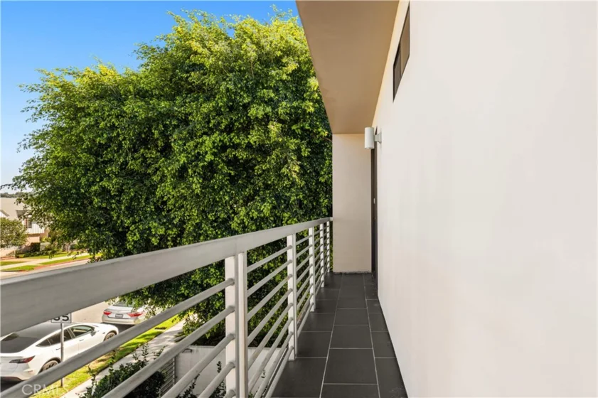 4485 Hazeltine Avenue #1 photo 51
