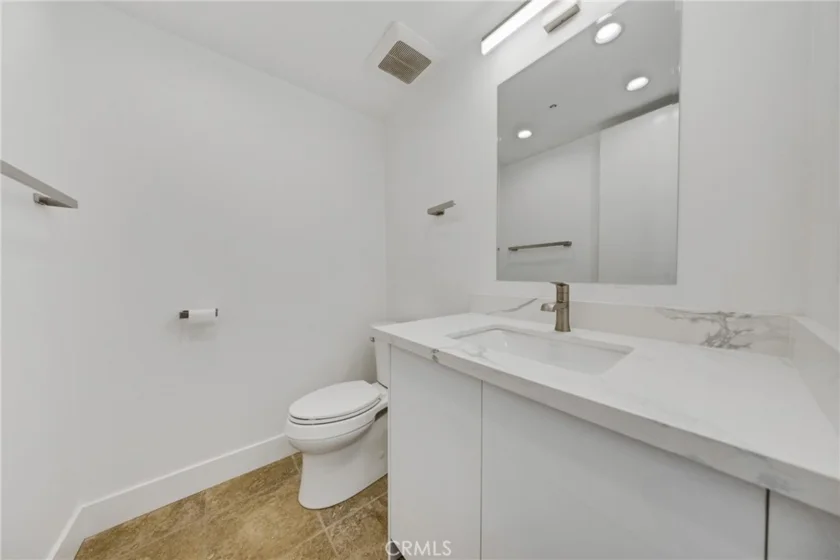 10520 Wilshire #902 photo 27