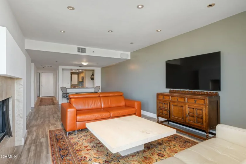 2920 Neilson Way #304 photo 4
