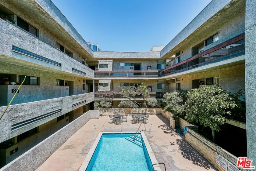 729 S Hobart Boulevard #40 photo 25