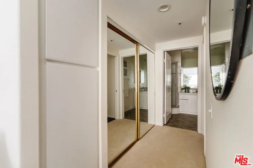 11855 Goshen Avenue #104 photo 31