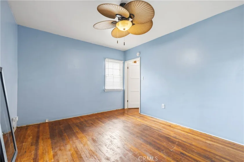 527 E Maple photo 23
