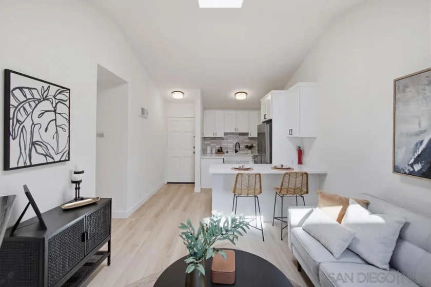 2909 Keats Street #11 photo 1
