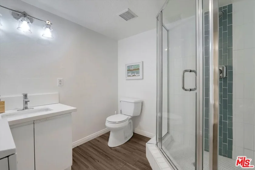 245 Hollister Avenue #1 photo 21