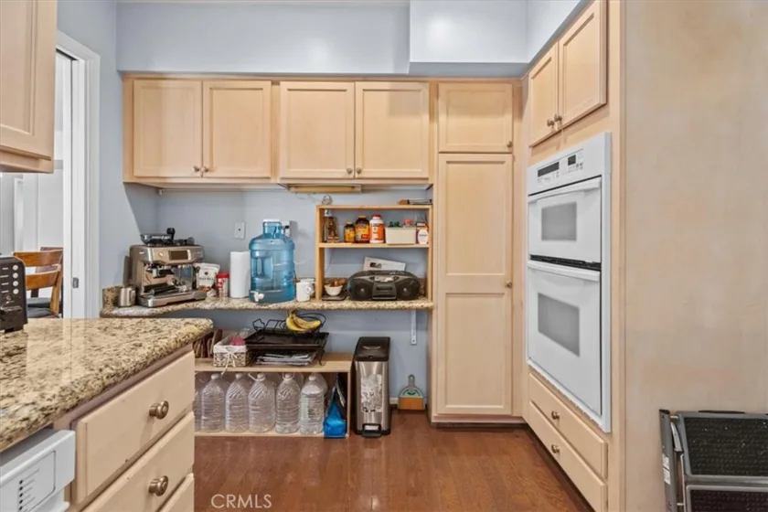 15248 Dickens Street #205 photo 6