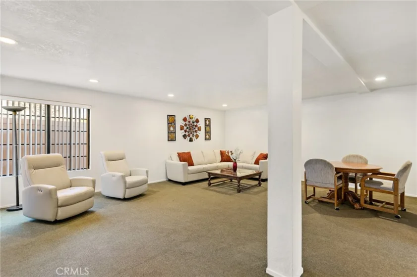 441 E San Jose #111 photo 23