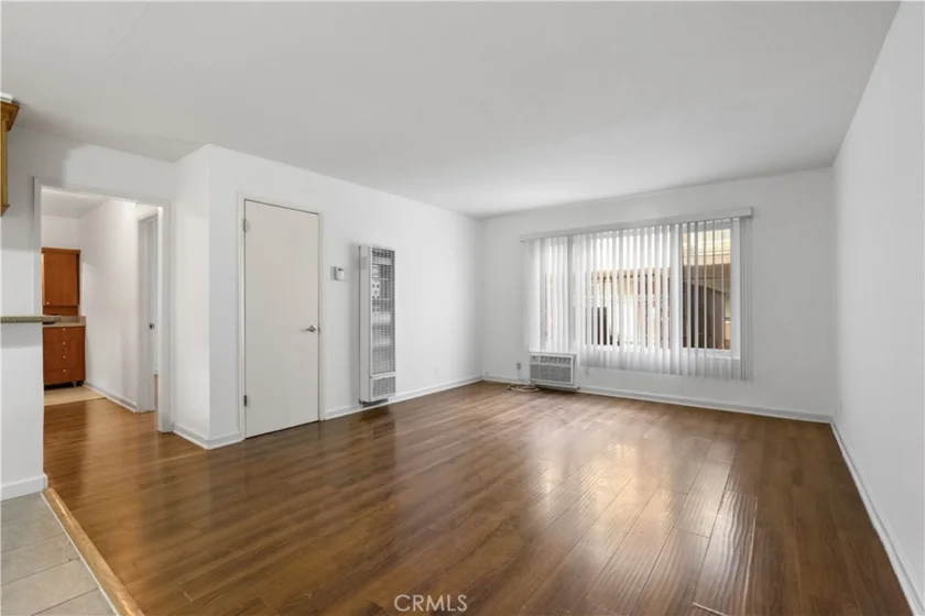 20327 Saticoy Street #102 photo 10