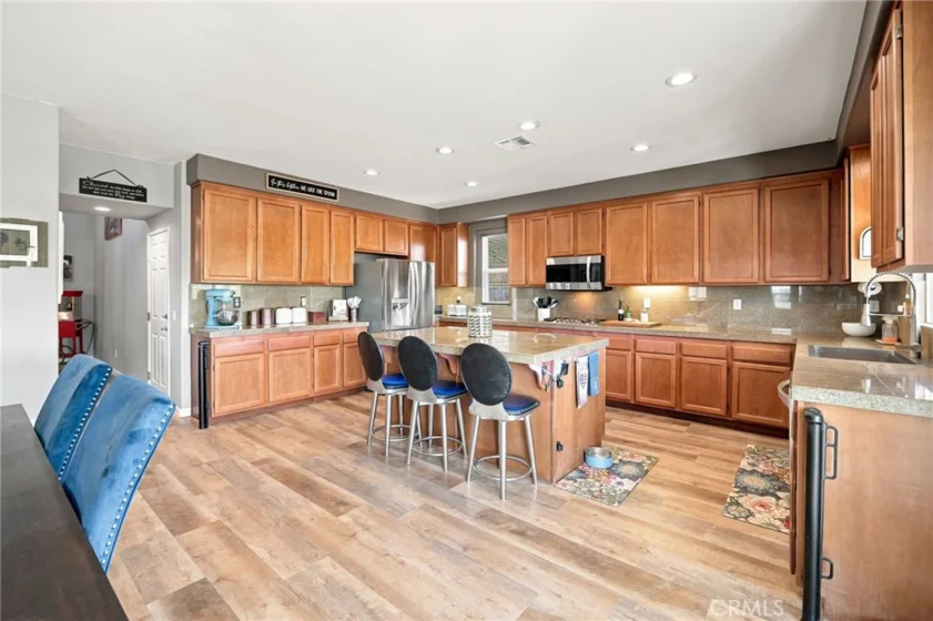 23682 Saratoga Springs photo 13