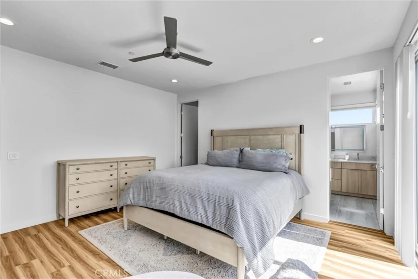 1166 Holly Avenue #14 photo 17