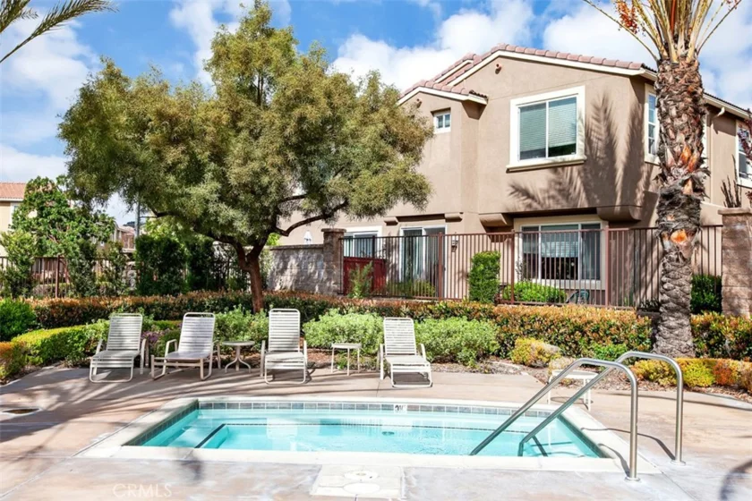 27424 Woburn Court #1 photo 19