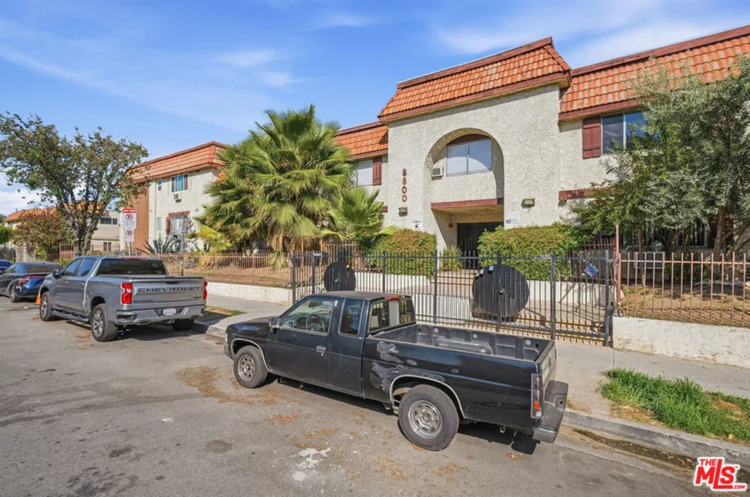 8800 Cedros Avenue #212 photo 26