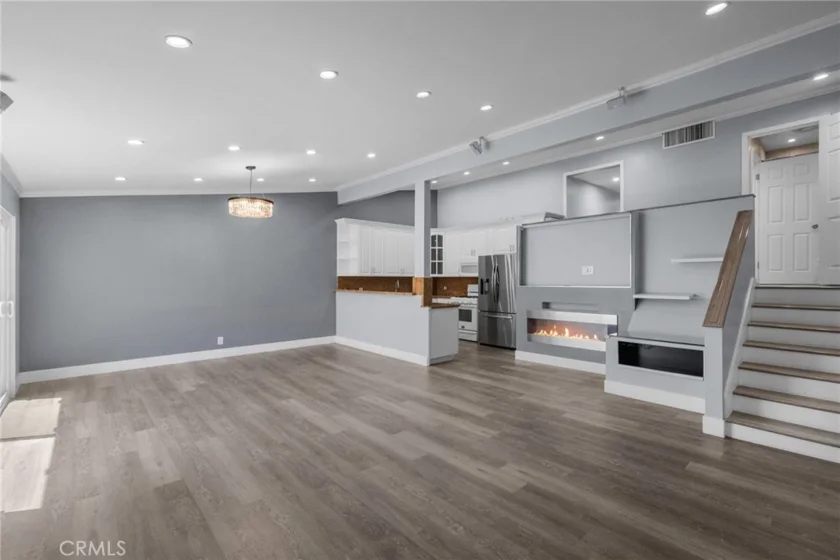 7924 Woodman Avenue #59 photo 1