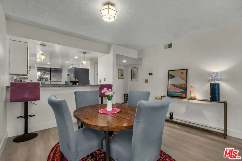 620 W Hyde Park Boulevard #111 photo 13