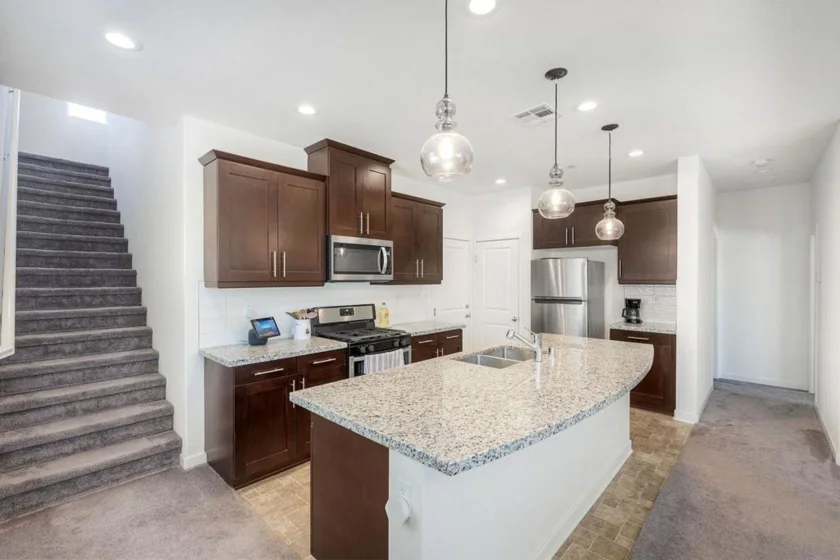 4134 Vela Way photo 6