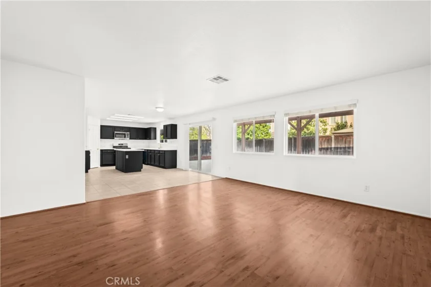 38354 Falcon Court photo 10