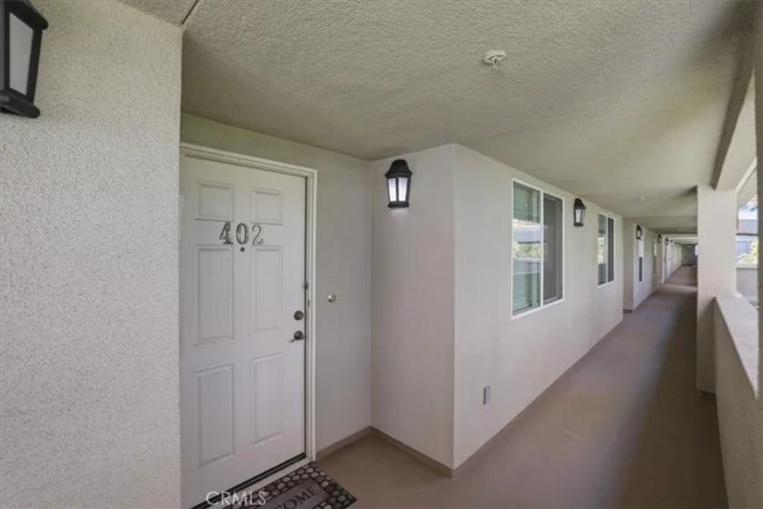 1000 E Ocean #402 photo 48