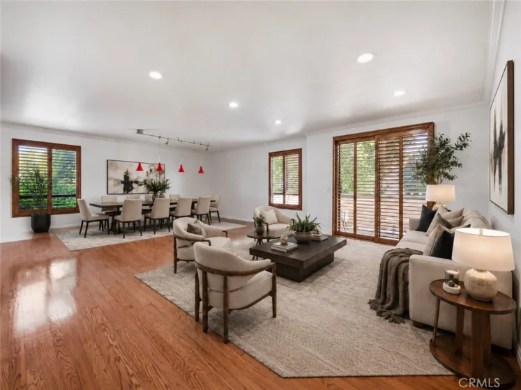 1315 Roxbury Drive #204 photo 15