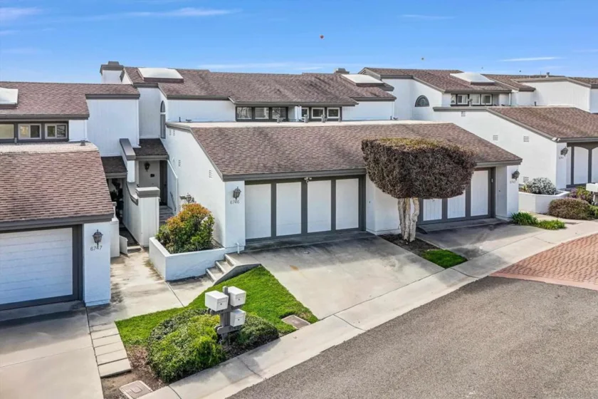 6745 Fashion Hills Boulevard photo 1
