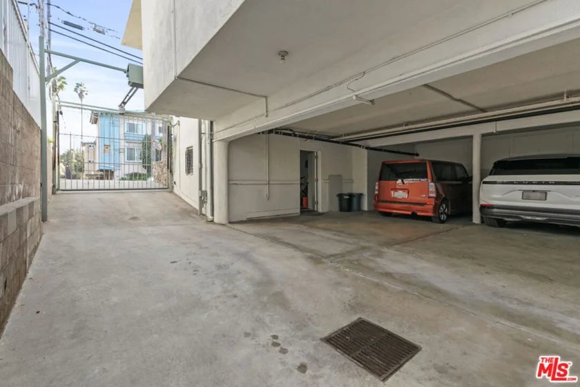 4563 Finley Avenue #3 photo 43