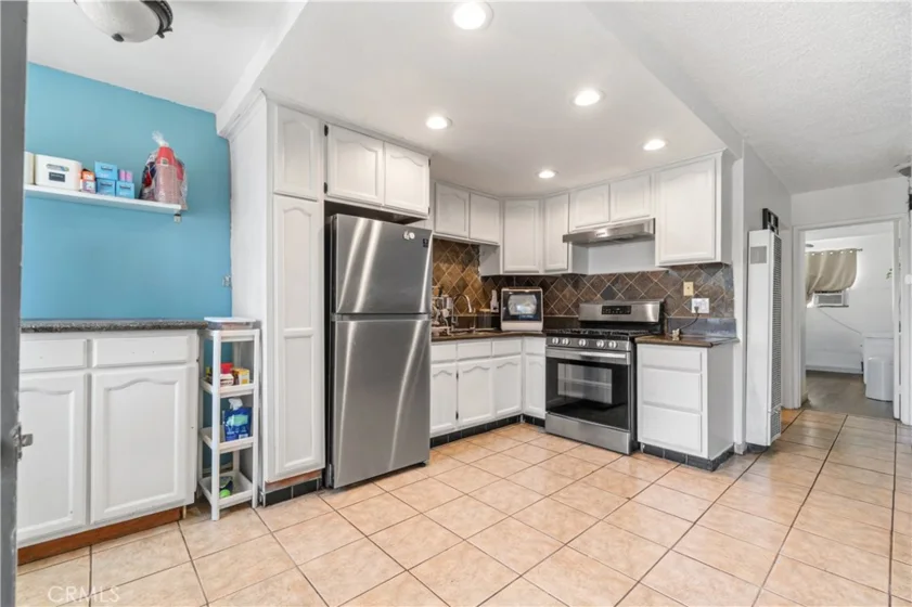 3325 Santa Fe Avenue #110 photo 12