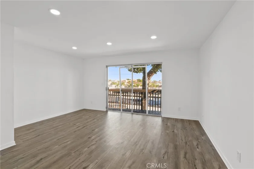 730 N Eucalyptus Avenue #25 photo 4