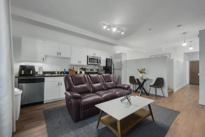 889 Date Street #116 photo 2