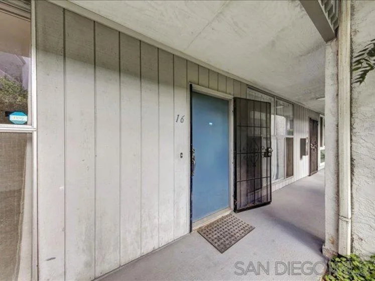 1124 Eureka Street #16 photo 2