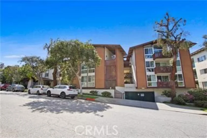 5650 Sumner #311 photo 1