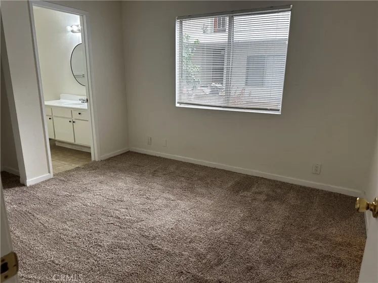 3565 Linden Avenue photo 13