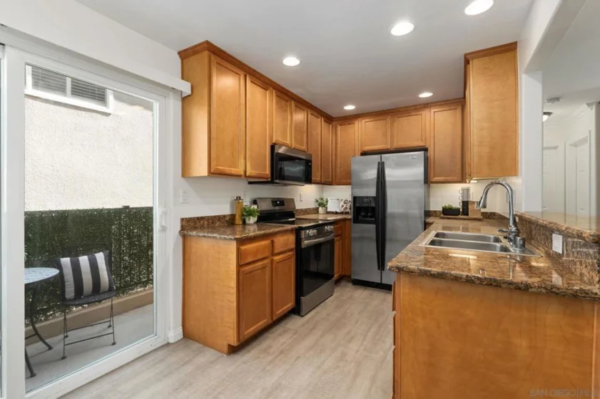 3993 Jewell #C2 photo 18