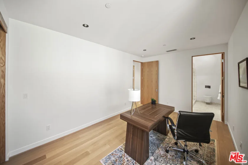212 Bay Street #103 photo 27