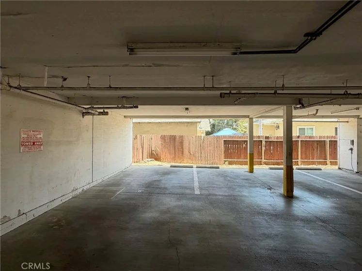 1637 E 5th Street #302 photo 21