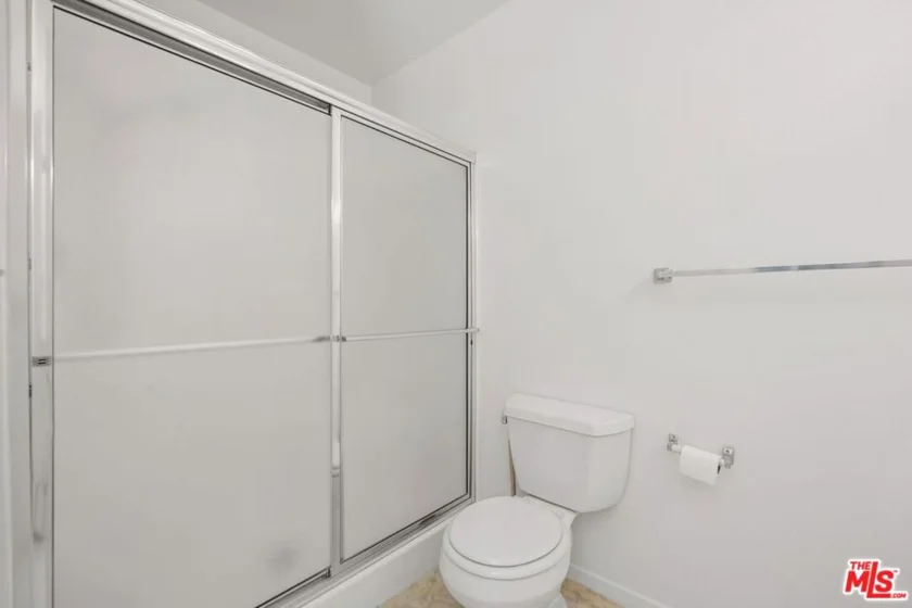 1211 Raintree Circle photo 15