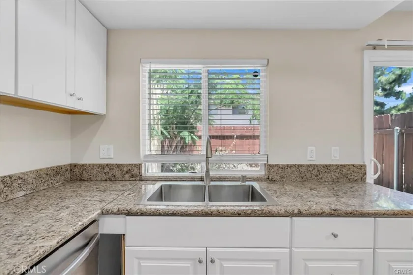 2532 Bryn Mawr Lane photo 1
