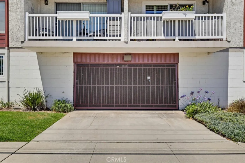 363 Newport Avenue #302 photo 38