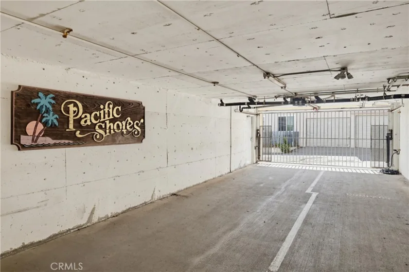 4029 S Pacific photo 54