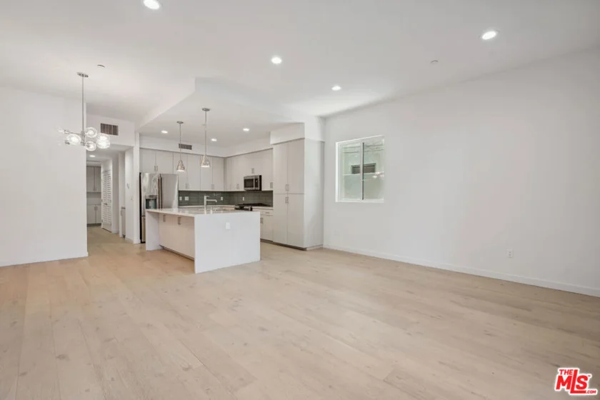 1746 Garfield Place #101 photo 22