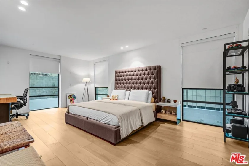 10777 Wilshire Boulevard #209 photo 3