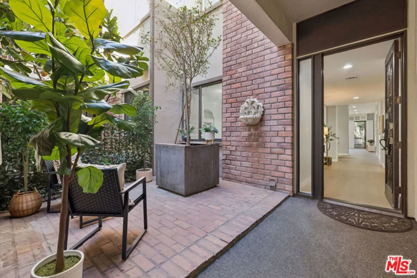 141 S Linden Drive #104 photo 1