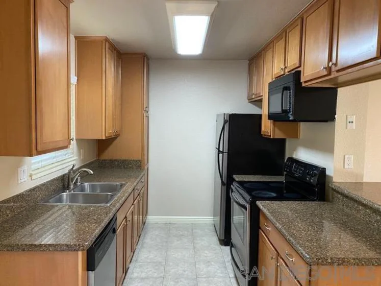 1000 Estes Street #38 photo 1