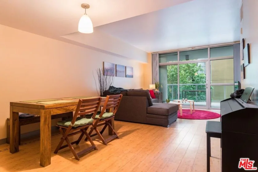 13700 Marina Pointe Drive #420 photo 1