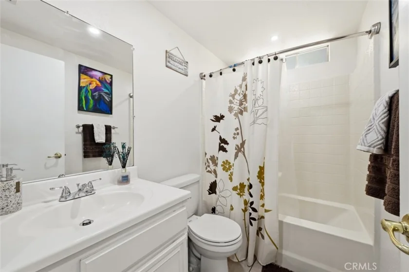 1016 Grape Street photo 21