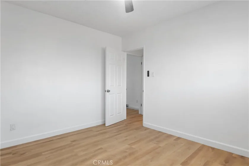 5050 Linden #94 photo 11