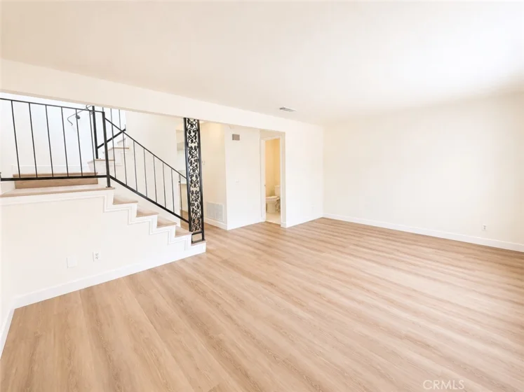 24051 Fir photo 5