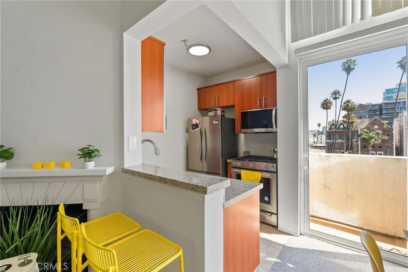 620 S Gramercy Place #412 photo 37