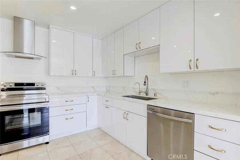 1325 Valley View Road #301 photo 16