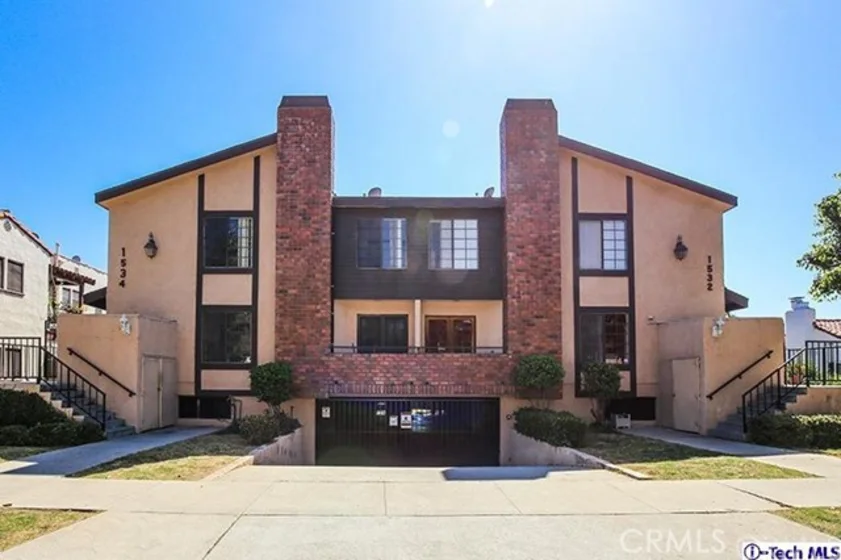 1534 E Wilson Avenue #1 photo 1
