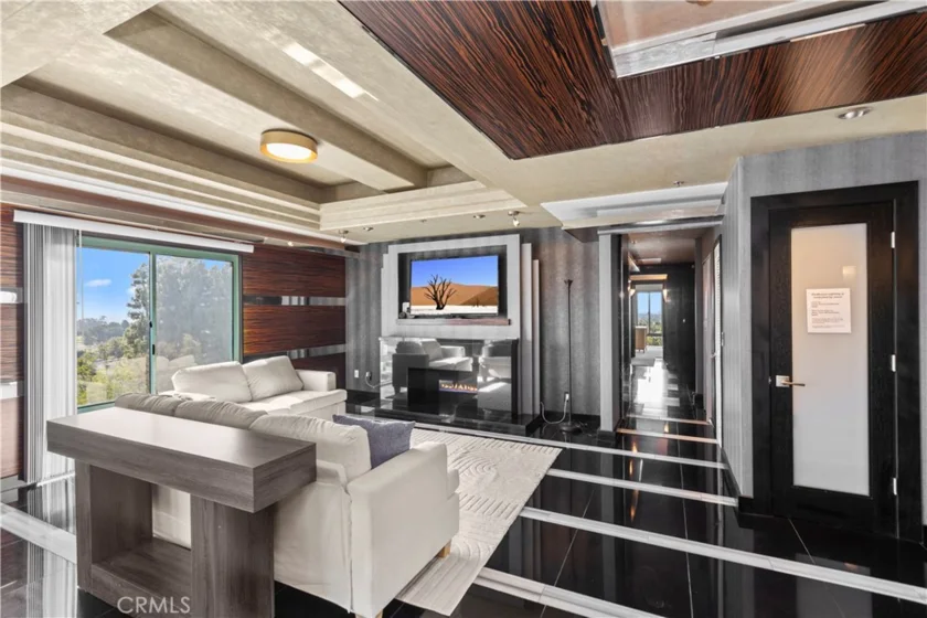 10336 Wilshire #703 photo 14