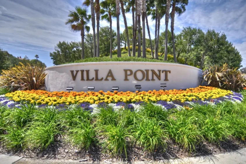372 Villa Point Drive photo 2