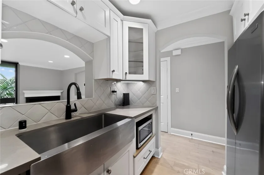 750 N Kings #114 photo 15